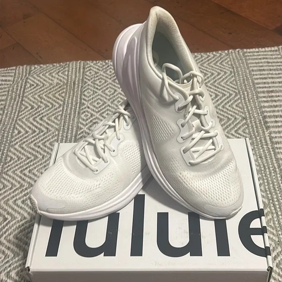 lululemon athletica | Shoes | Lululemon Blissfeel Run White  display picture 1